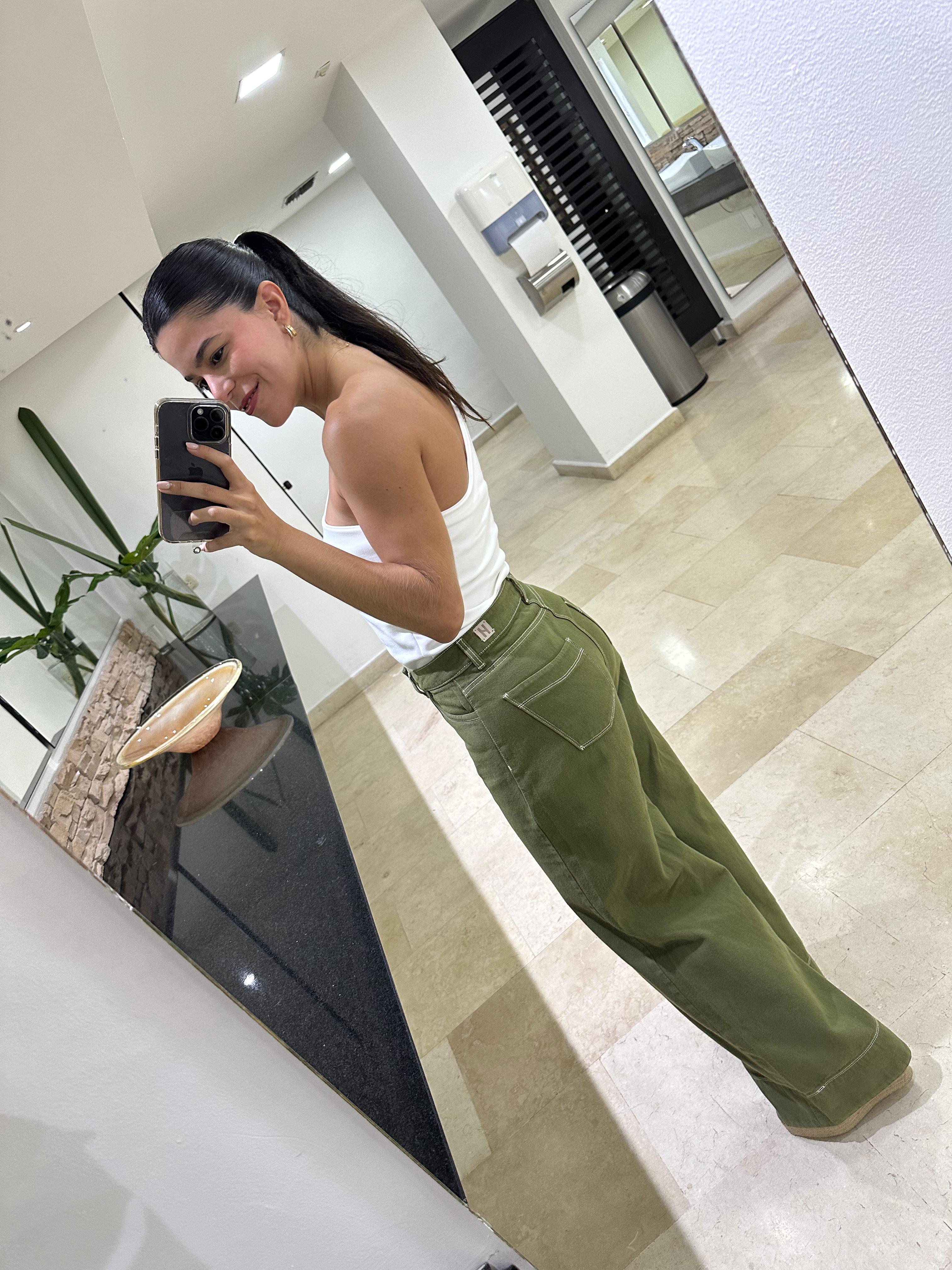 9b8c2b6b-78b7-4aa5-a7e6-71a53db239b4.jpg